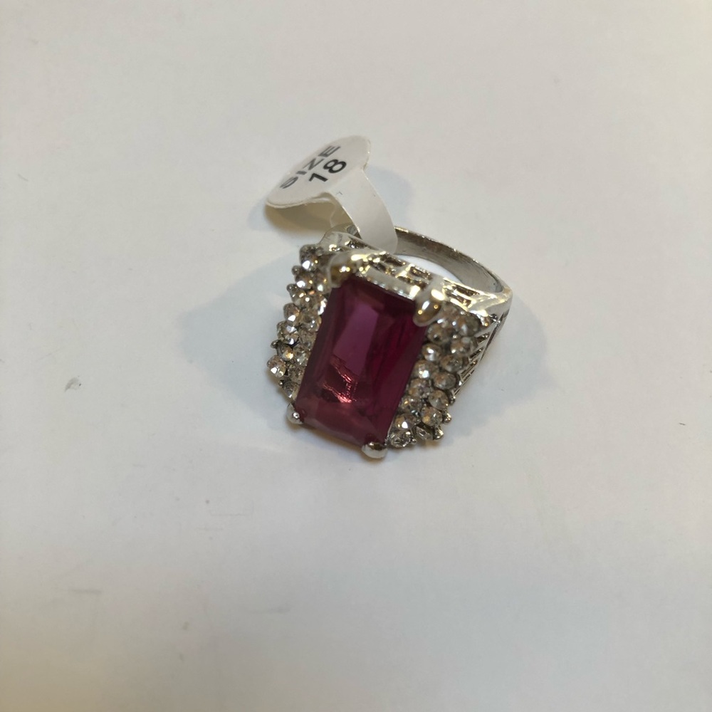 Ring, Silver and Pink, Size 8 NWT